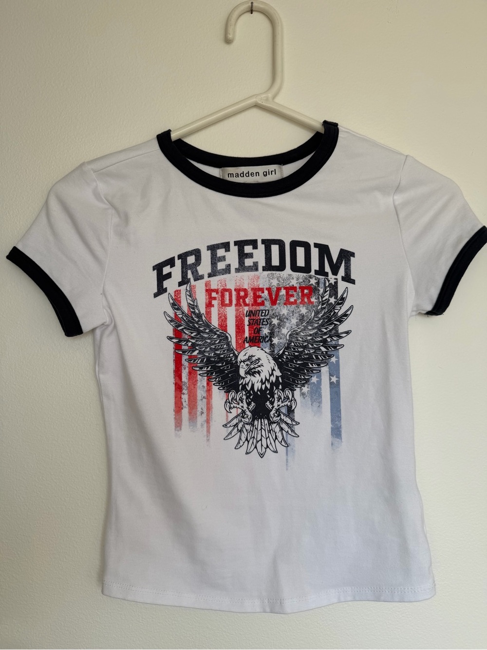 madden girl White 'Freedom Forever' Graphic Ringer Tee